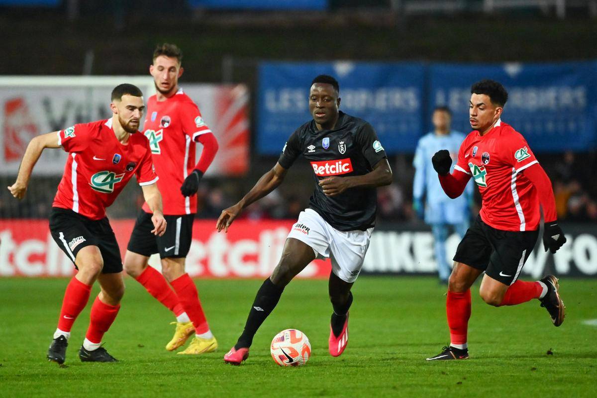 包含强强对话!两支豪强交锋,赛场上演精彩对决的词条 包含强强对话!两支豪强交锋,赛场上演精彩对决的词条