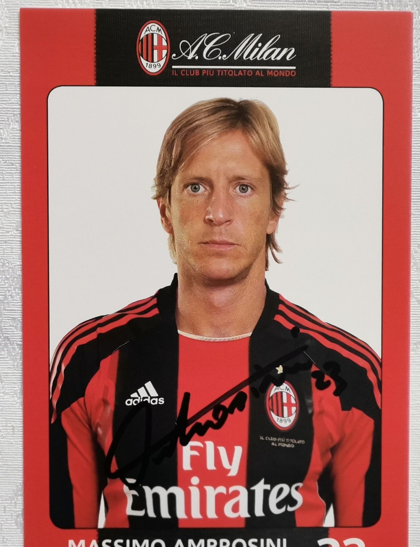 红黑军团小将崭露头角,辉煌欧冠舞台 红黑军团小将崭露头角,辉煌欧冠舞台