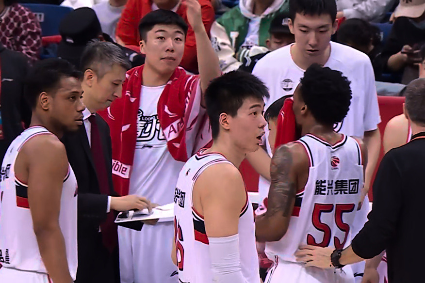 福建队取得胜利,战胜广州男篮 福建队取得胜利,战胜广州男篮