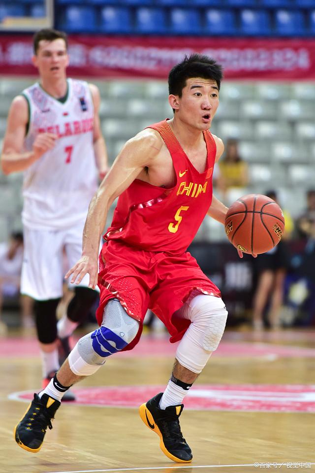 开云体育官网-乌克兰队拼尽全力，晋级八强赛