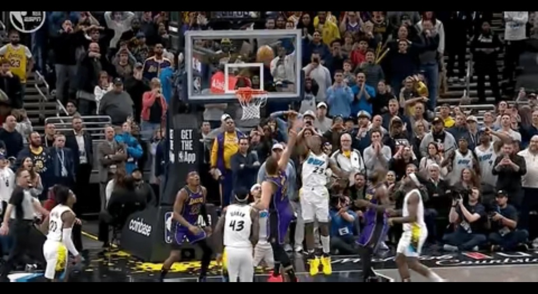 国王完胜步行者，詹姆斯扛起全队的简单介绍